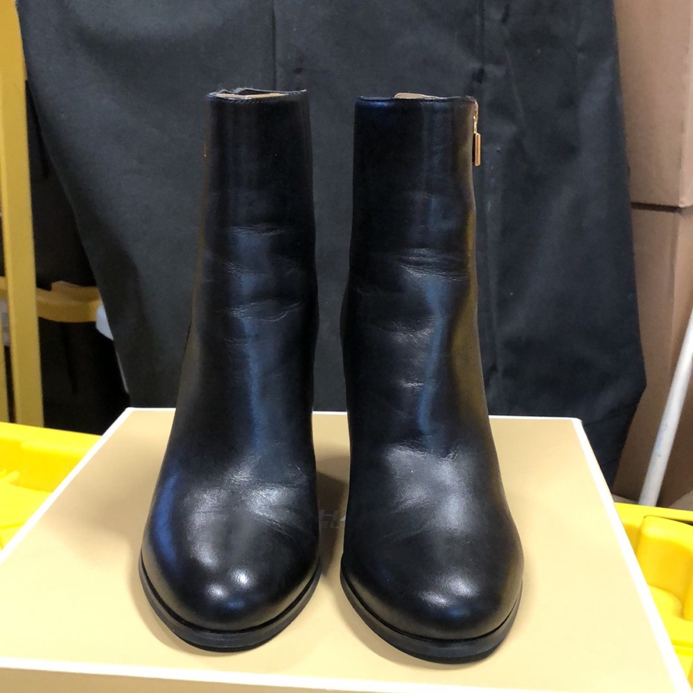 Michael Kors Frenchie Bootie black leather - Picture 3 of 6